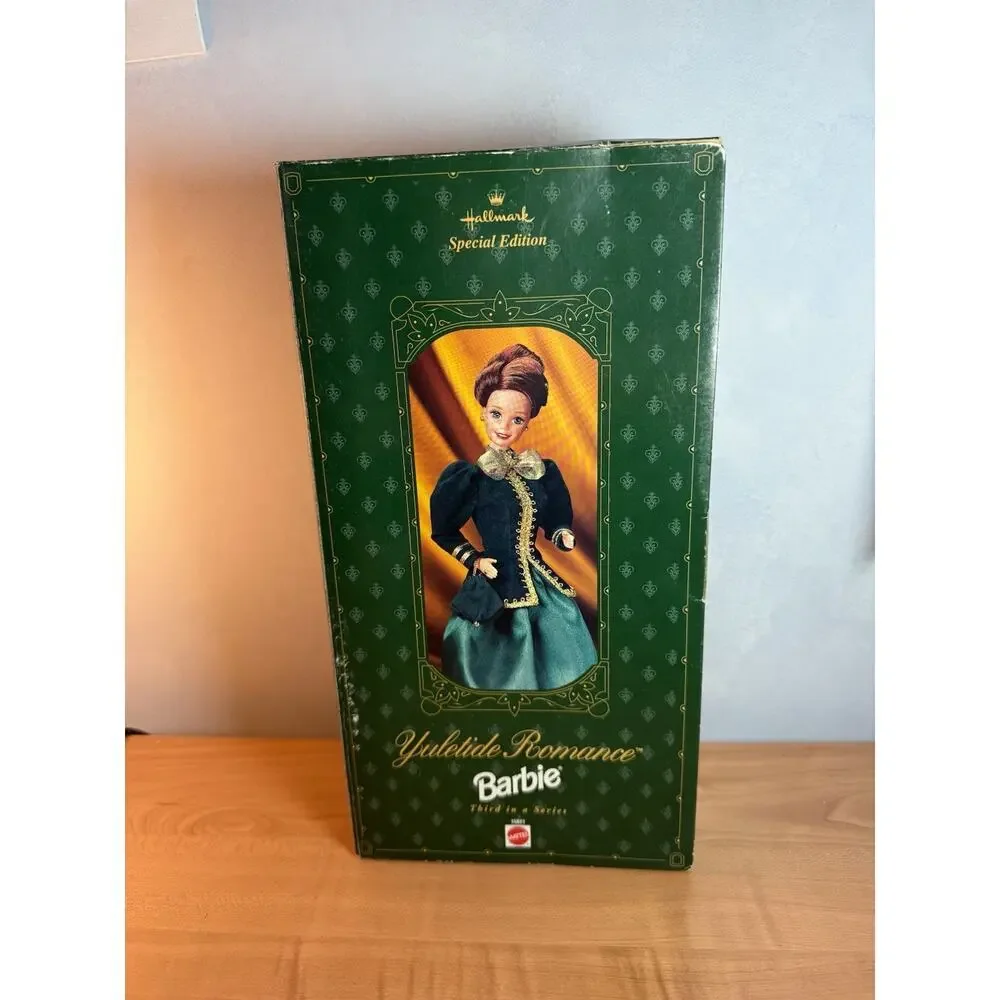 Barbie Yuletide Romance Doll Hallmark Special Edition 1996 Mattel #15621
